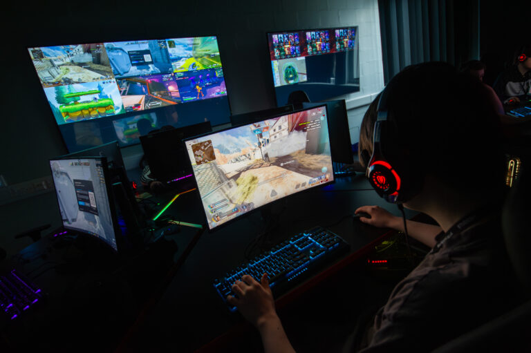 Student playing esports
